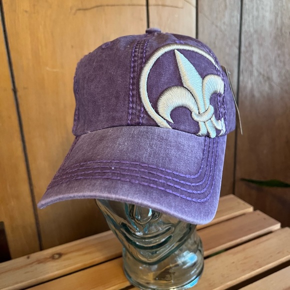 Matte Purple Fleur de Lis Cap - Picture 1 of 10